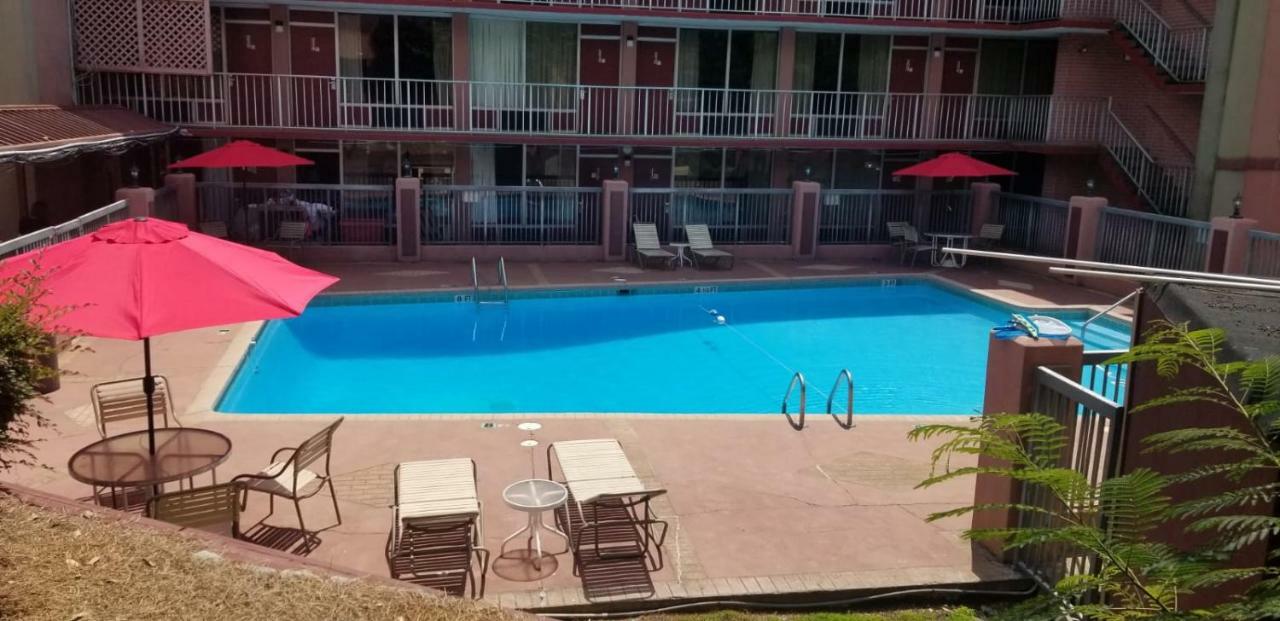 בירמינגהם Budgetel Inn And Suites מראה חיצוני תמונה