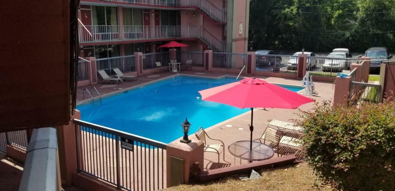בירמינגהם Budgetel Inn And Suites מראה חיצוני תמונה