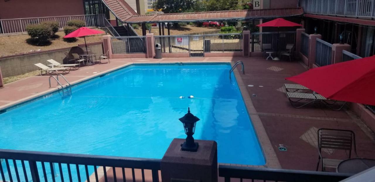 בירמינגהם Budgetel Inn And Suites מראה חיצוני תמונה